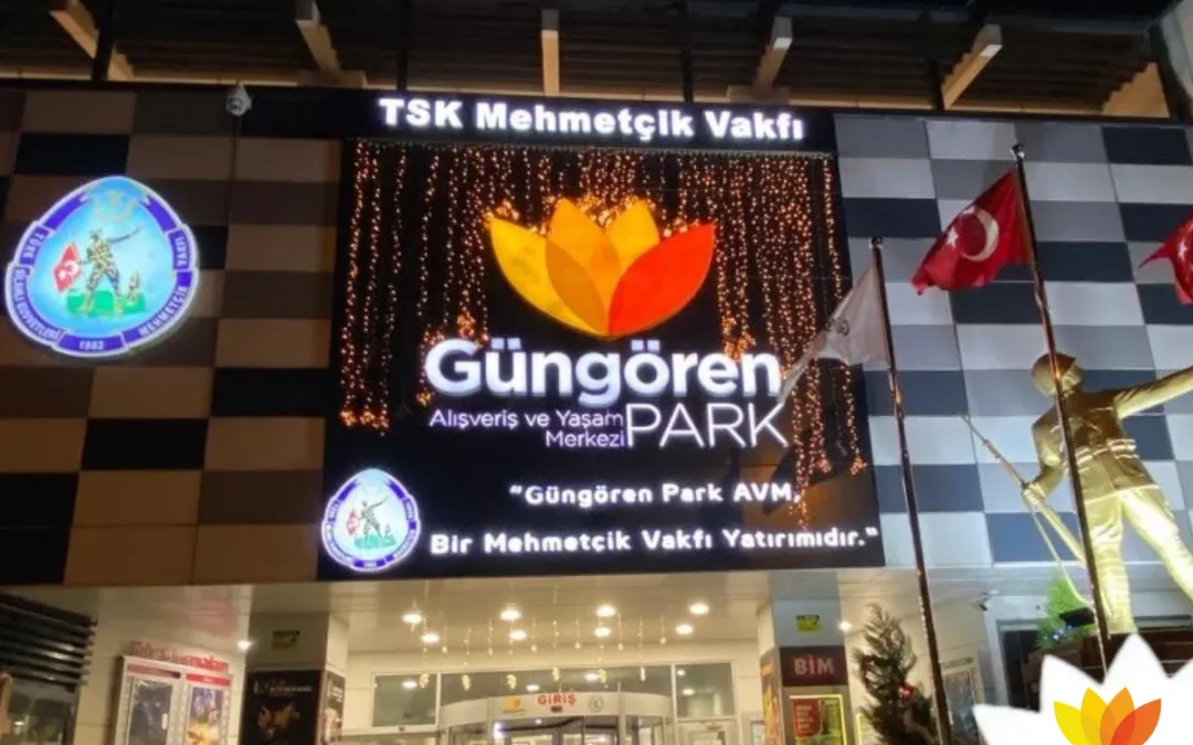 TSK Mehmetçik Vakfı Güngören Park AVM Yeni Yıla Işıl Işıl Girdi