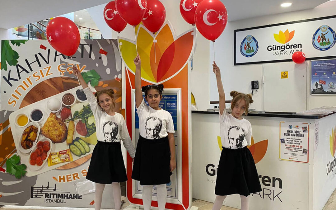 TSK Mehmetçik Vakfı Güngören Park AVM’de 29 Ekim Cumhuriyet Bayramı Coşkusu